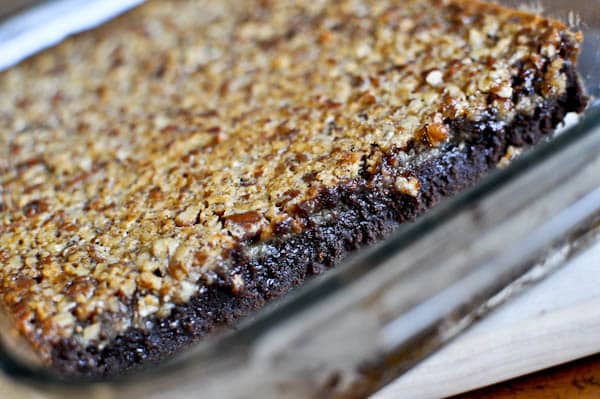 Bourbon Pecan Pie Brownies I howsweeteats.com Bourbon Pecan Pie Brownies I howsweeteats.com