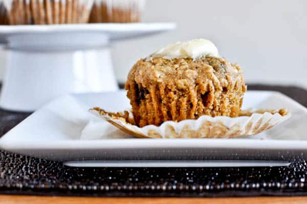 Oatmeal Chocolate Chip Cookie Muffins I howsweeteats.com Oatmeal Chocolate Chip Cookie Muffins I howsweeteats.com