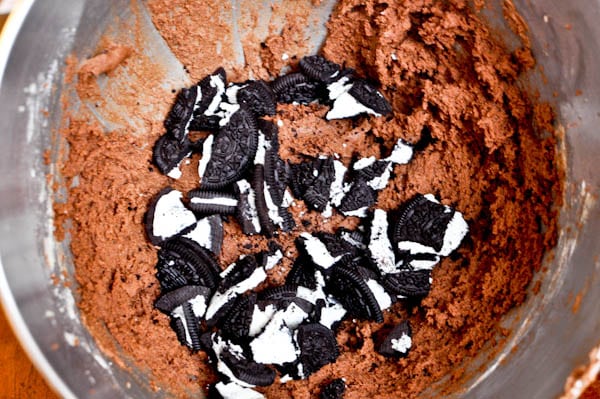 Double Fudge Oreo Crunch Cookies I howsweeteats.com Double Fudge Oreo Crunch Cookies I howsweeteats.com