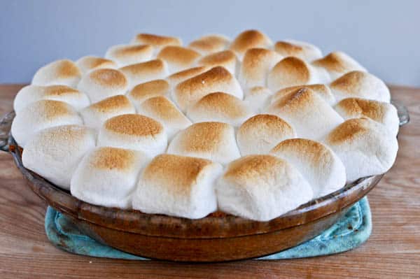 S'mores Pie I howsweeteats.com S'mores Pie I howsweeteats.com
