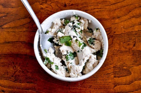 Basil and Goat Cheese Stuffed Crust Pizza I howsweeteats.com Basil and Goat Cheese Stuffed Crust Pizza I howsweeteats.com