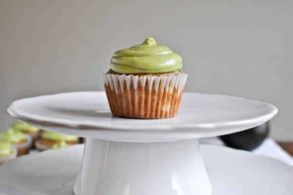 Brown Sugar Banana Cupcakes with Avocado Buttercream I howsweeteats.com Brown Sugar Banana Cupcakes with Avocado Buttercream I howsweeteats.com