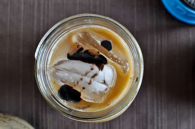 Homemade Mocha Coconut Iced Coffees I howsweeteats.com Homemade Mocha Coconut Iced Coffees I howsweeteats.com