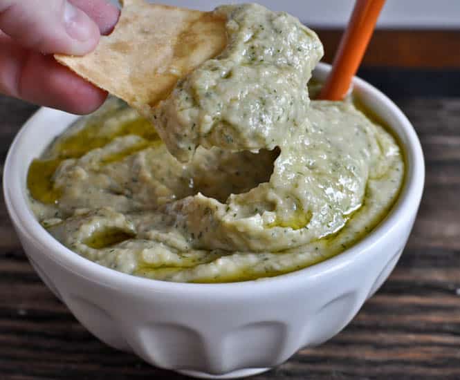 Roasted Garlic and Dill White Bean Dip I howsweeteats.com Roasted Garlic and Dill White Bean Dip I howsweeteats.com