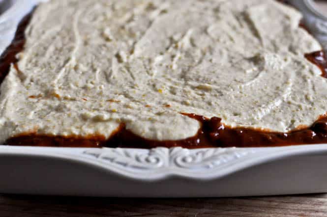 Cheddar Chili Cornbread Pasta Bake I howsweeteats.com Cheddar Chili Cornbread Pasta Bake I howsweeteats.com