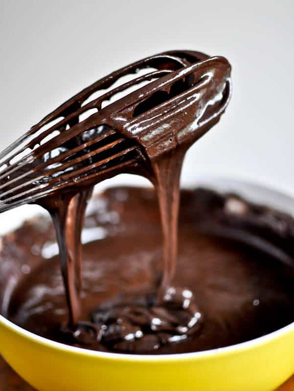 Spiced Double Chocolate Chip Cake I howsweeteats.com Spiced Double Chocolate Chip Cake I howsweeteats.com