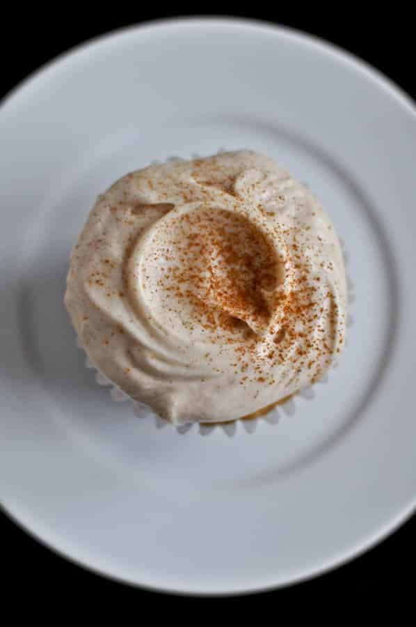 Snickerdoodle Cookie Cupcakes I howsweeteats.com Snickerdoodle Cookie Cupcakes I howsweeteats.com