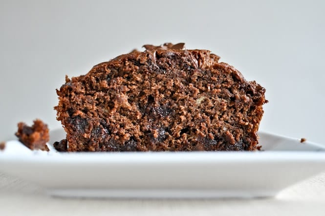 Triple Fudge Banana Bread I howsweeteats.com Triple Fudge Banana Bread I howsweeteats.com