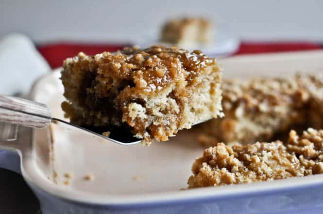 Eggnog Breakfast Crumble Crunch Cake I howsweeteats.com Eggnog Breakfast Crumble Crunch Cake I howsweeteats.com