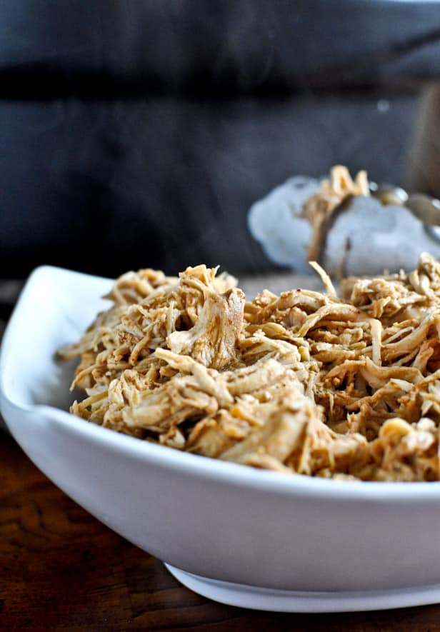 Crockpot Cheddar Beer Chicken Tacos I howsweeteats.com Crockpot Cheddar Beer Chicken Tacos I howsweeteats.com