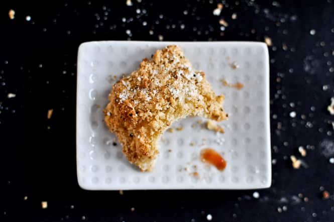 Crunchy Oven-Fried Cheese Ravioli I howsweeteats.com Crunchy Oven-Fried Cheese Ravioli I howsweeteats.com