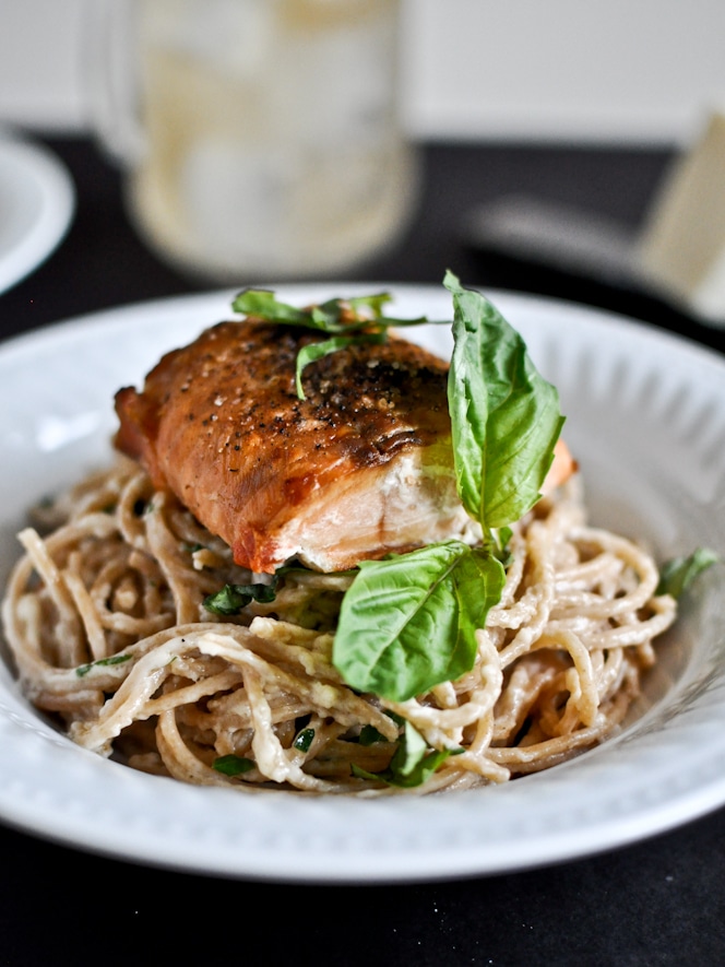 30 Minute Crispy Salmon with Creamy Basil Noodles I howsweeteats.com 30 Minute Crispy Salmon with Creamy Basil Noodles I howsweeteats.com