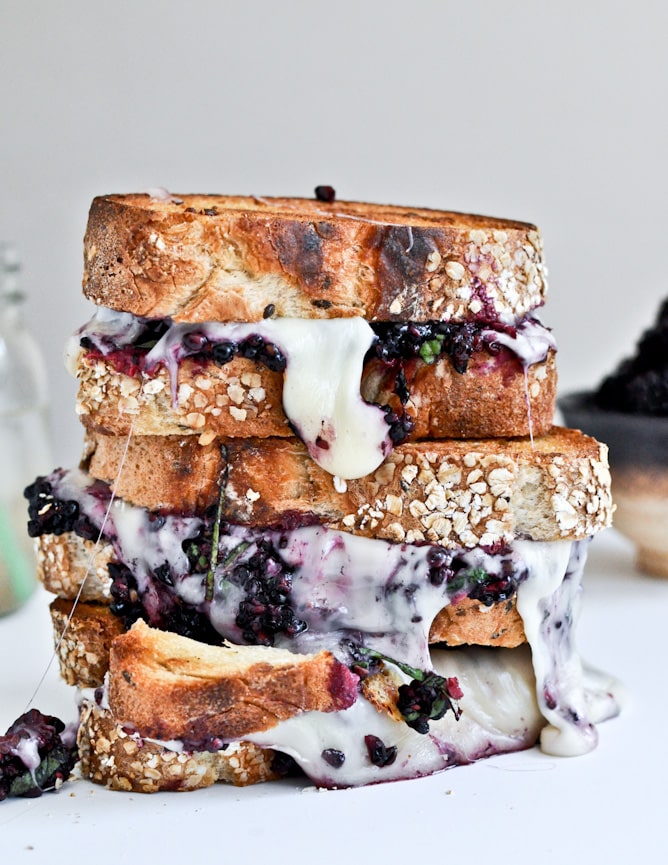 Grilled Fontina + Blackberry Basil Smash Sandwiches I howsweeteats.com Grilled Fontina + Blackberry Basil Smash Sandwiches I howsweeteats.com