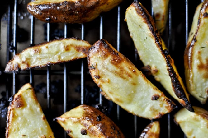 Sour Cream + Onion Oven Fries I howsweeteats.com Sour Cream + Onion Oven Fries I howsweeteats.com