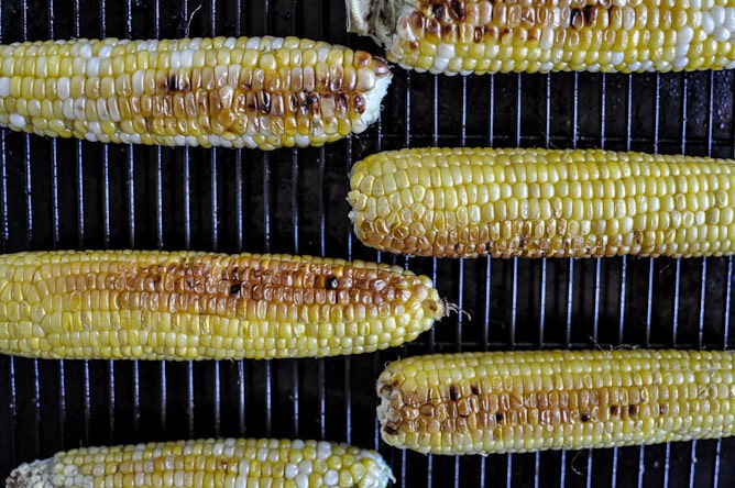 Spicy Roasted Corn and Poblano Soup I howsweeteats.com Spicy Roasted Corn and Poblano Soup I howsweeteats.com