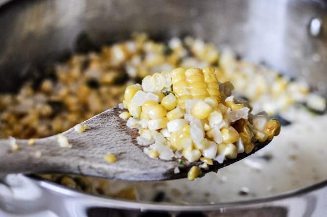 Spicy Roasted Corn and Poblano Soup I howsweeteats.com Spicy Roasted Corn and Poblano Soup I howsweeteats.com