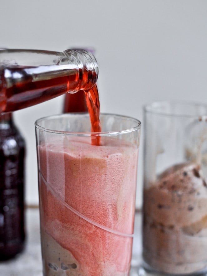 Dark Chocolate Bourbon Cherry Soda Floats I howsweeteats.com Dark Chocolate Bourbon Cherry Soda Floats I howsweeteats.com