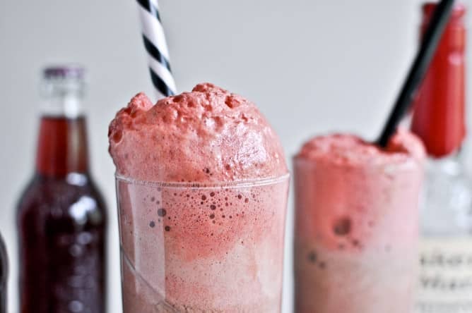 Dark Chocolate Bourbon Cherry Soda Floats I howsweeteats.com Dark Chocolate Bourbon Cherry Soda Floats I howsweeteats.com