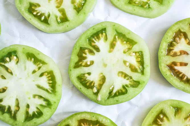 Oven Fried Green Tomato Caprese Stacks I howsweeteats.com Oven Fried Green Tomato Caprese Stacks I howsweeteats.com