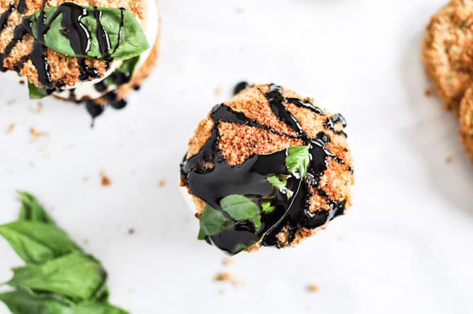 Oven Fried Green Tomato Caprese Stacks I howsweeteats.com Oven Fried Green Tomato Caprese Stacks I howsweeteats.com