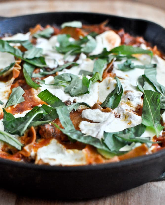 Quick + Easy Skillet Lasagna I howsweeteats.com Quick + Easy Skillet Lasagna I howsweeteats.com