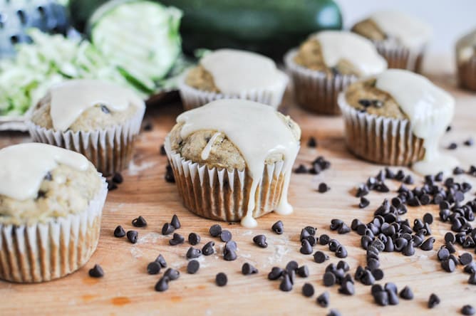 Whole Wheat Zucchini Banana Chocolate Chip Muffins I howsweeteats.com Whole Wheat Zucchini Banana Chocolate Chip Muffins I howsweeteats.com