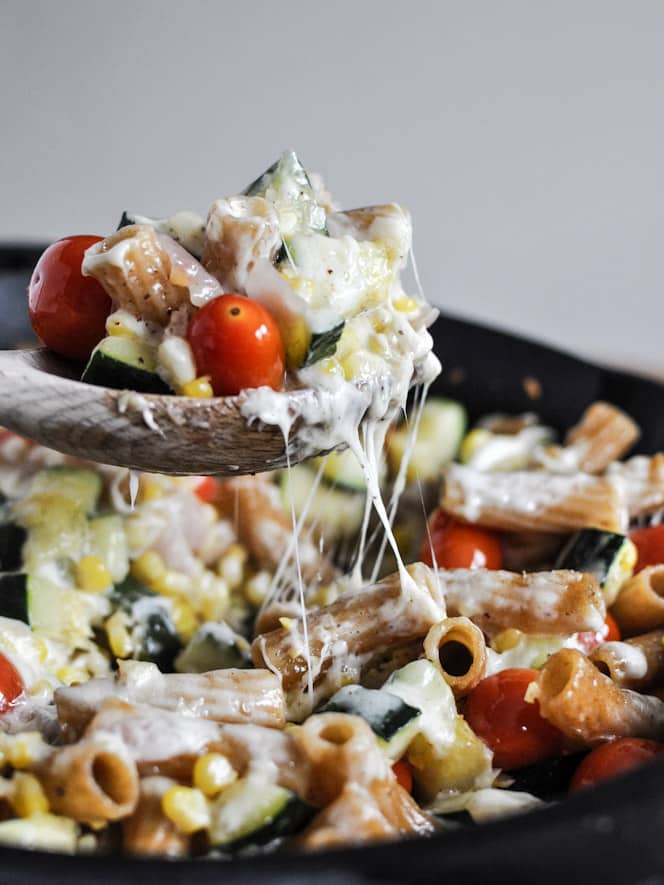 Brown Butter Garden Vegetable Pasta Skillet I howsweeteats.com Brown Butter Garden Vegetable Pasta Skillet I howsweeteats.com