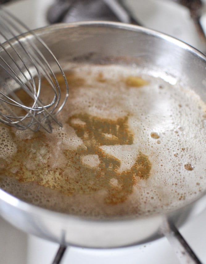 How To Brown Butter - Step By Step I howsweeteats.com How To Brown Butter - Step By Step I howsweeteats.com