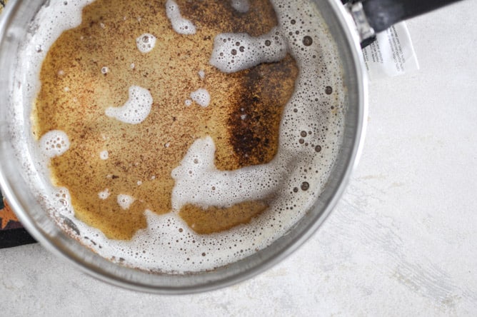 How To Brown Butter - Step By Step I howsweeteats.com How To Brown Butter - Step By Step I howsweeteats.com
