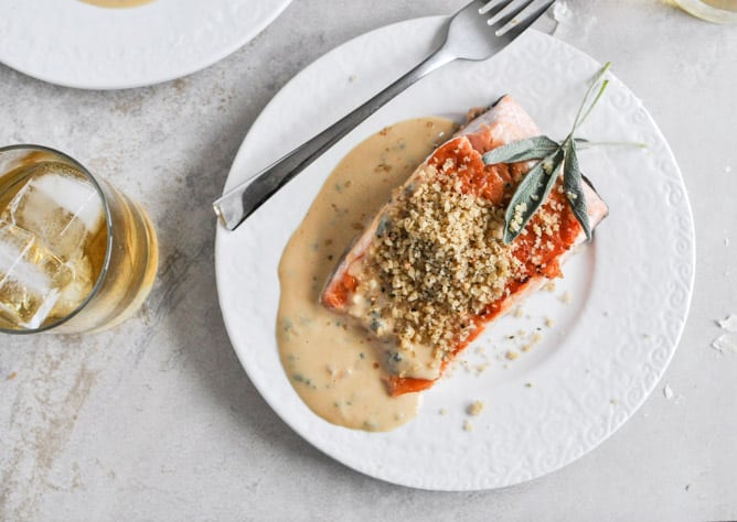 Pan-Crisped Salmon with Light Dijon Cream and Garlic Butter Breadcrumbs I howsweeteats.com Pan-Crisped Salmon with Light Dijon Cream and Garlic Butter Breadcrumbs I howsweeteats.com