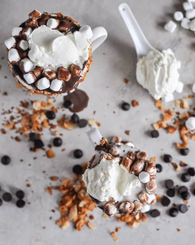 Crockpot Coconut Hot Chocolate I howsweeteats.com Crockpot Coconut Hot Chocolate I howsweeteats.com