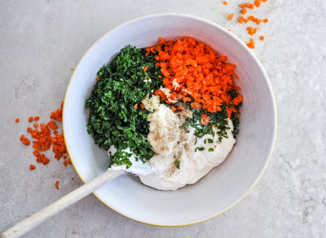 Spinach and Kale Greek Yogurt Dip I howsweeteats.com Spinach and Kale Greek Yogurt Dip I howsweeteats.com