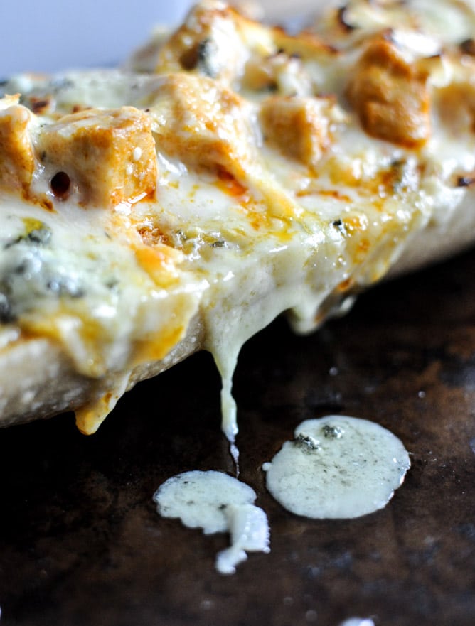 30-Minute Buffalo Chicken French Breads I howsweeteats.com 30-Minute Buffalo Chicken French Breads I howsweeteats.com