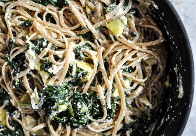 Spinach and Artichoke Linguine I howsweeteats.com Spinach and Artichoke Linguine I howsweeteats.com