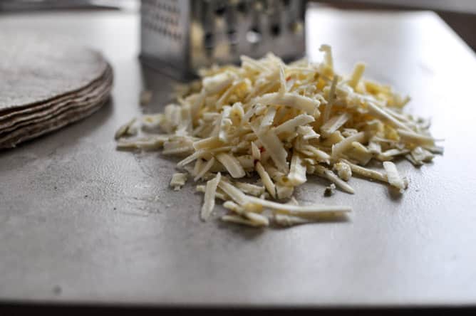 Thai Chicken Quesadillas I howsweeteats.com Thai Chicken Quesadillas I howsweeteats.com