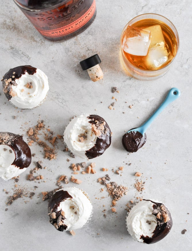 Banana Bourbon Cupcakes I howsweeteats.com Banana Bourbon Cupcakes I howsweeteats.com