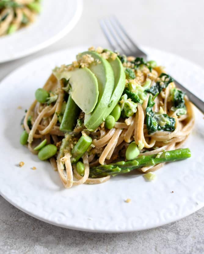 Creamy Pasta Verde with Garlic Brown Butter Breadcrumbs I howsweeteats.com Creamy Pasta Verde with Garlic Brown Butter Breadcrumbs I howsweeteats.com
