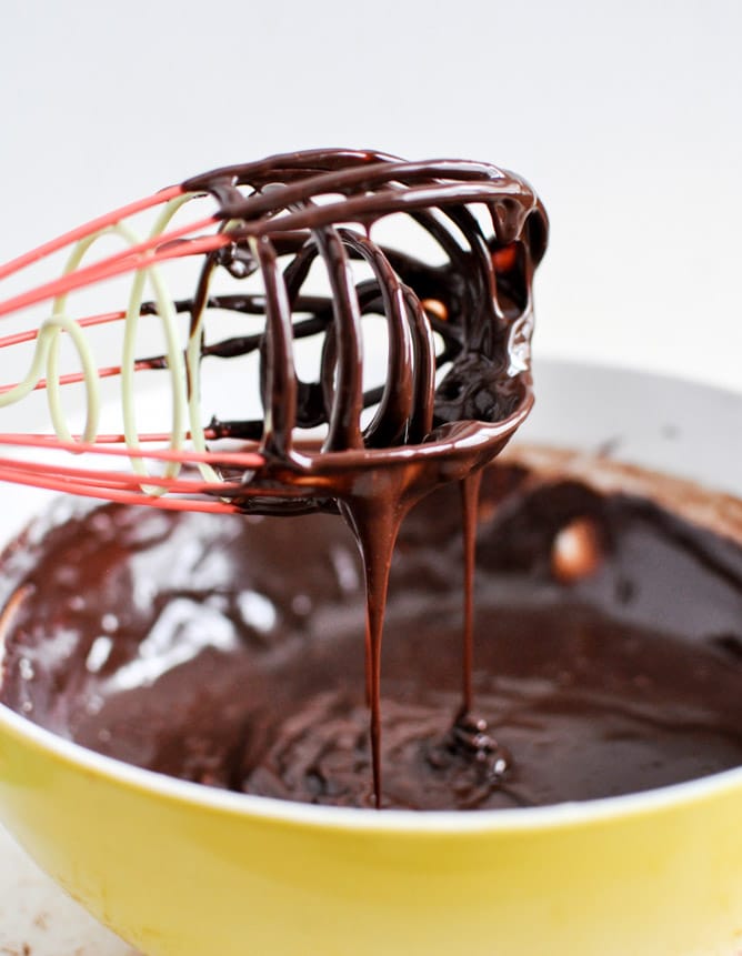 Cabernet Chocolate Truffles I howsweeteats.com Cabernet Chocolate Truffles I howsweeteats.com