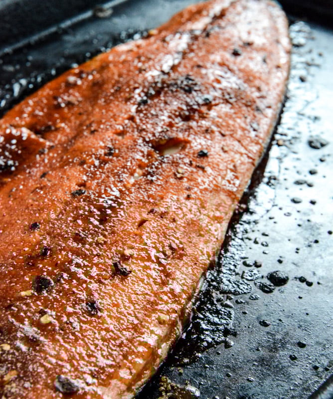 Broiled Spicy Brown Sugar Salmon I howsweeteats.com Broiled Spicy Brown Sugar Salmon I howsweeteats.com