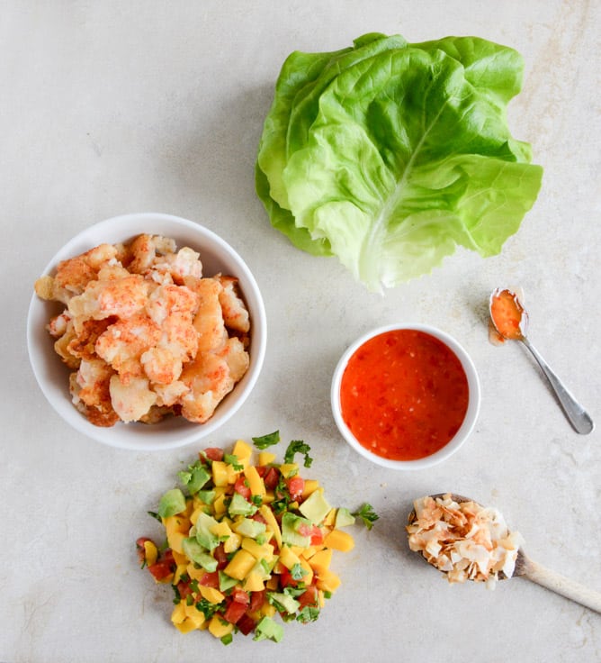 Beer Battered Shrimp Lettuce Wraps with Mango Avocado Salsa I howsweeteats.com Beer Battered Shrimp Lettuce Wraps with Mango Avocado Salsa I howsweeteats.com