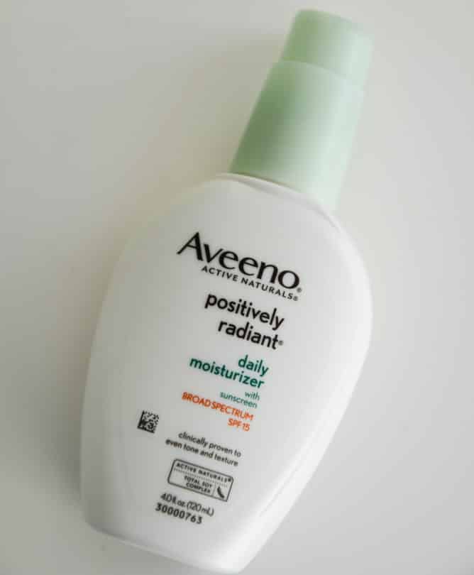 Aveeno Positively Radiant Moisturizer I howsweeteats.com Aveeno Positively Radiant Moisturizer I howsweeteats.com