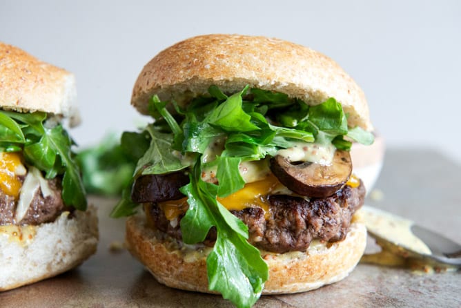 Cheeseburgers with Sautéed Mushrooms, Arugula and Dijon Aioli I howsweeteats.com Cheeseburgers with Sautéed Mushrooms, Arugula and Dijon Aioli I howsweeteats.com