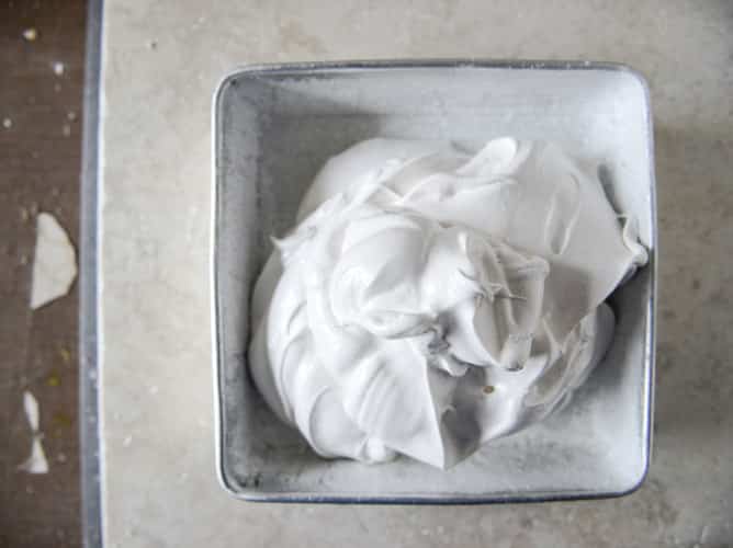 Chocolate Chip Cookie Peanut Butter S'mores I howsweeteats.com Chocolate Chip Cookie Peanut Butter S'mores I howsweeteats.com