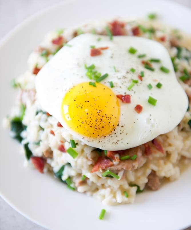 How I Cook My Sunny Side Up Eggs So They Look Cute In Food Photos I howsweeteats.com How I Cook My Sunny Side Up Eggs So They Look Cute In Food Photos I howsweeteats.com