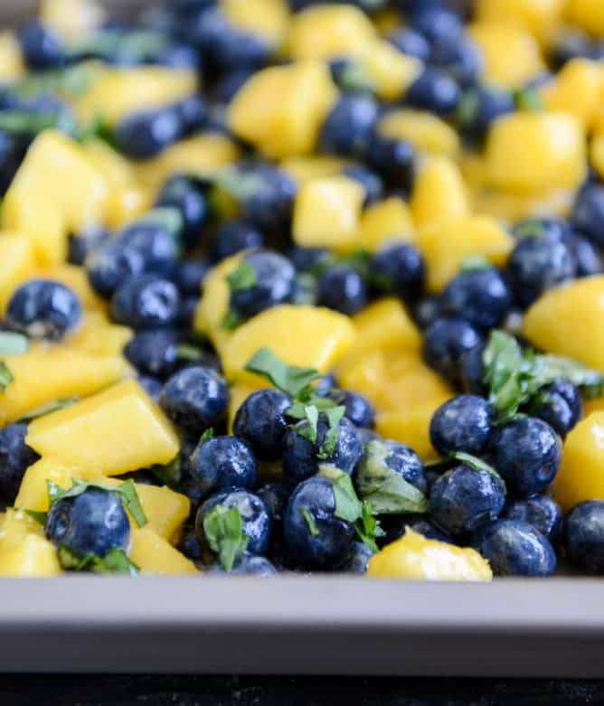 Fresh Peach, Blueberry + Basil Crisp I howsweeteats.com Fresh Peach, Blueberry + Basil Crisp I howsweeteats.com