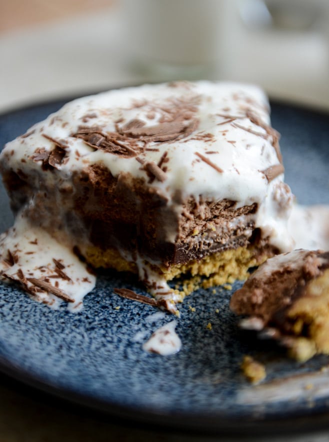 Chocolate Peanut Butter Truffle Pie I howsweeteats.com Chocolate Peanut Butter Truffle Pie I howsweeteats.com