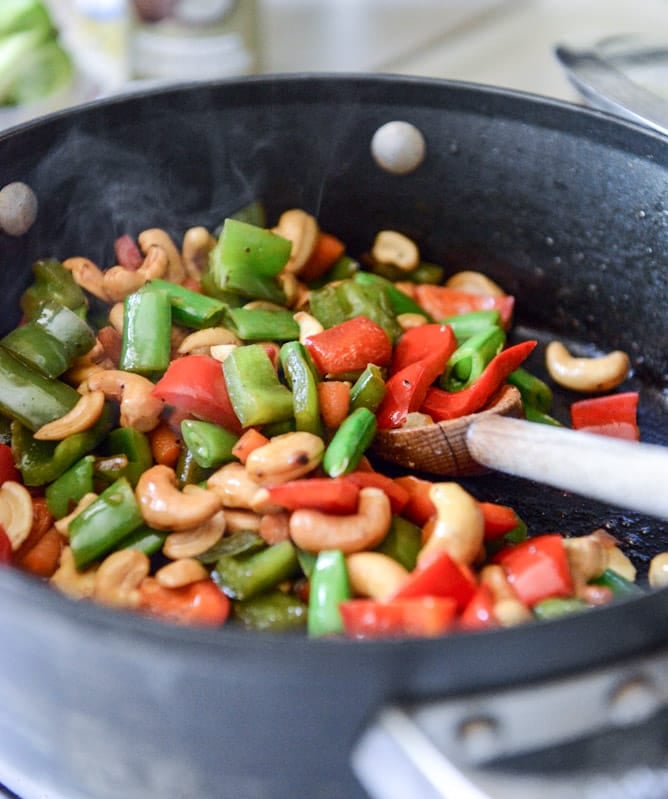 Cashew Chicken Chopped Salad with Chili Dusted Mango I howsweeteats.com Cashew Chicken Chopped Salad with Chili Dusted Mango I howsweeteats.com