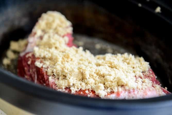 Crockpot Brown Sugar + Roasted Garlic Pulled Pot Roast Sandwiches I howsweeteats.com Crockpot Brown Sugar + Roasted Garlic Pulled Pot Roast Sandwiches I howsweeteats.com