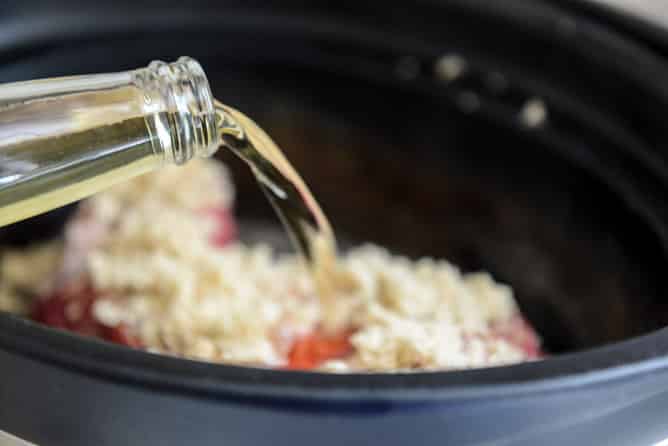 Crockpot Brown Sugar + Roasted Garlic Pulled Pot Roast Sandwiches I howsweeteats.com Crockpot Brown Sugar + Roasted Garlic Pulled Pot Roast Sandwiches I howsweeteats.com