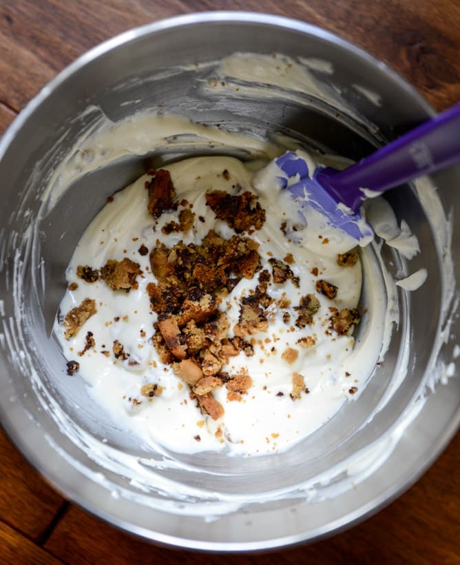 Easy Chocolate Chip Cookie Cheesecake Parfaits I howsweeteats.com Easy Chocolate Chip Cookie Cheesecake Parfaits I howsweeteats.com